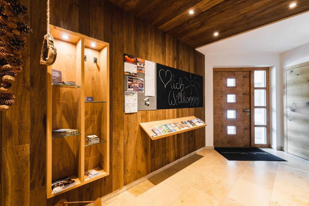 Haus Sabrina - Ferienwohnungen ซาลบาคฮินเทอร์เกลมม์ ภายนอก รูปภาพ