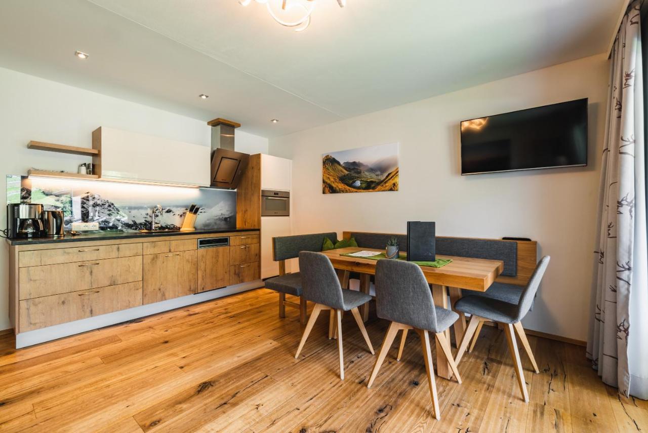 Haus Sabrina - Ferienwohnungen ซาลบาคฮินเทอร์เกลมม์ ภายนอก รูปภาพ